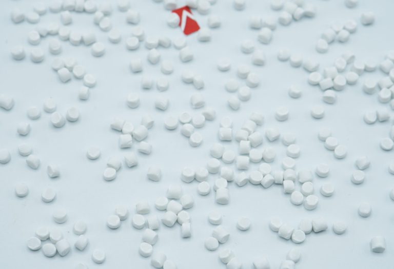 فريق  اي يو بي ايجيبت EuP Egypt دائمًا يستمع إلى رغبات العملاء لتصميم المادة الأكثر ملاءمة.