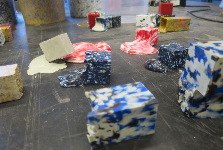 المواد ذات نقطة الانصهار المنخفضة