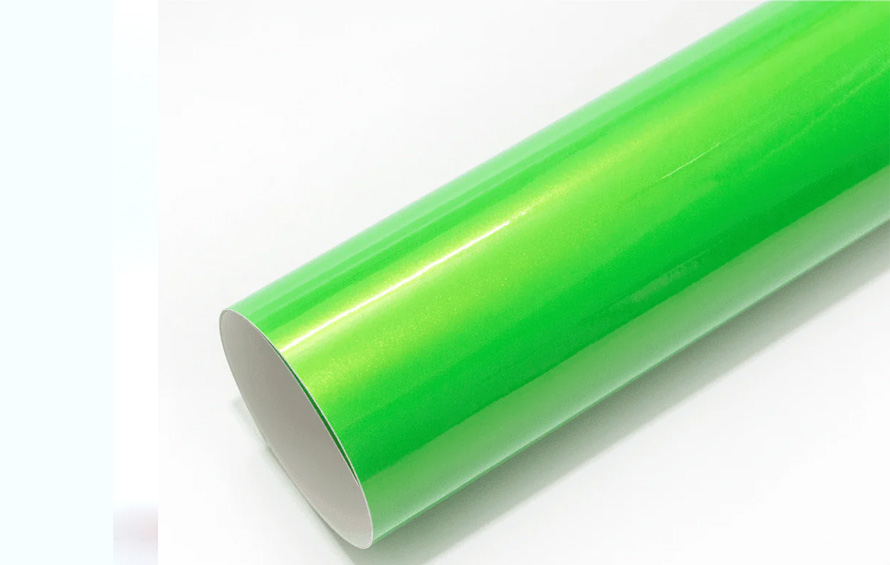 تحقيق الألوان المخصصة يمثل تحديًا للألوان المعقدة مثل المعدني  أو اللؤلؤية  أو الفلورية.