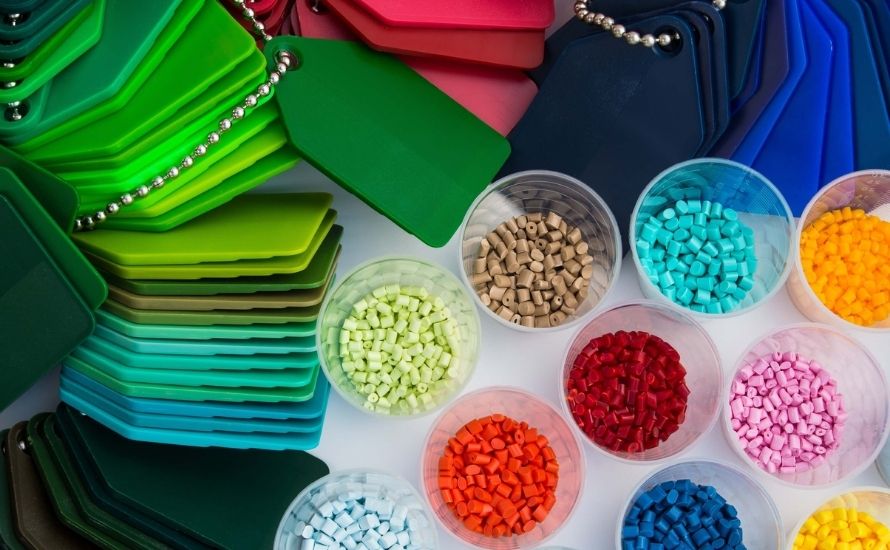 تبدأ عملية إنتاج ماستر باتش ألوان بفهم احتياجات العملاء