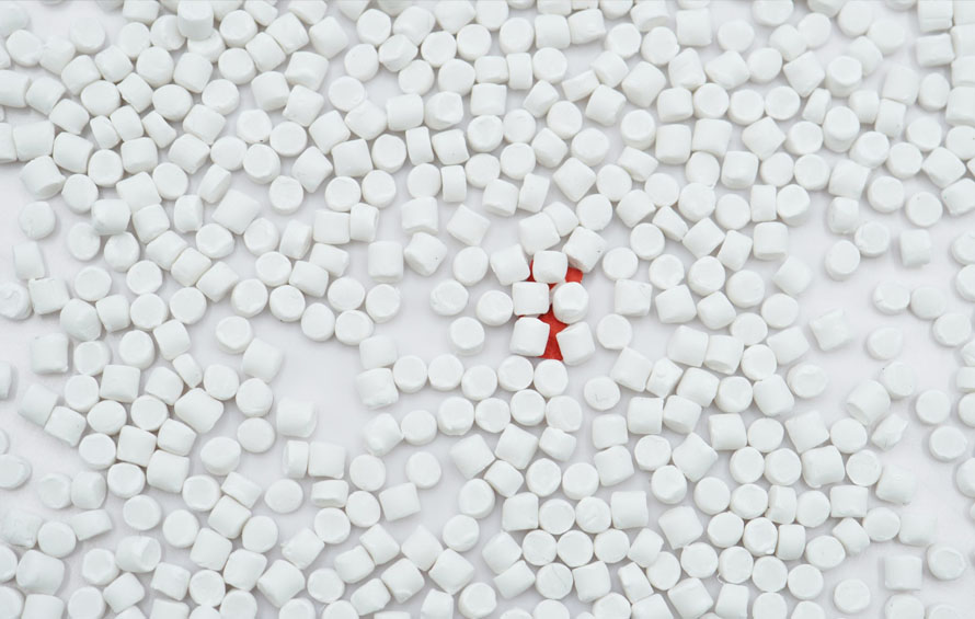 لتحسين خصائص مادة البولي بروبيلين المستخدمة في أكياس الجامبو، يقوم المصنعون غالبًا بإضافة مركزات فيلر ماسترباتش .