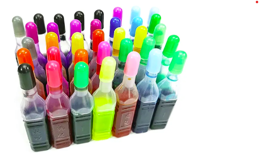 تنتج الأصباغ البلاستيكية ألوانًا غنية وحيوية