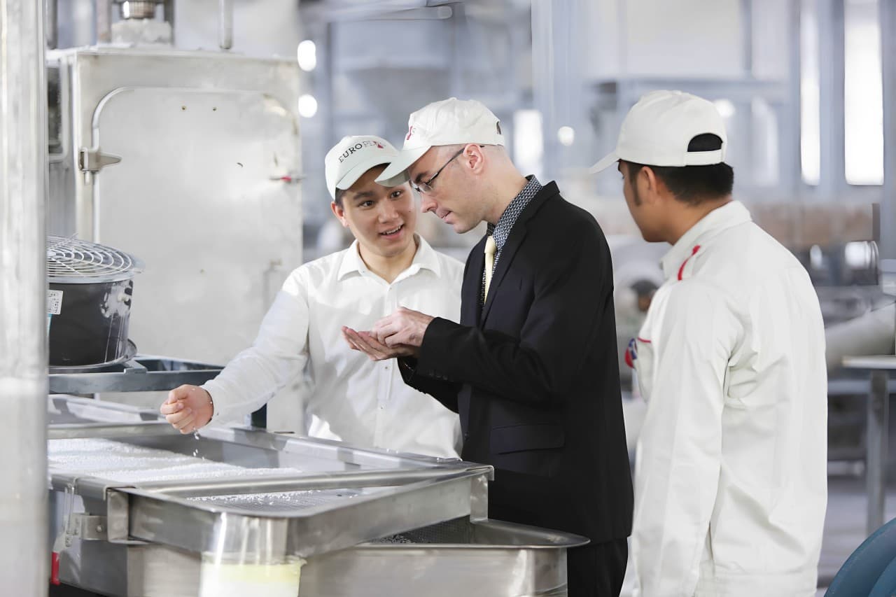 Selecting the right filler masterbatch manufacturer is crucial for ensuring the quality and performance of the final plastic product.