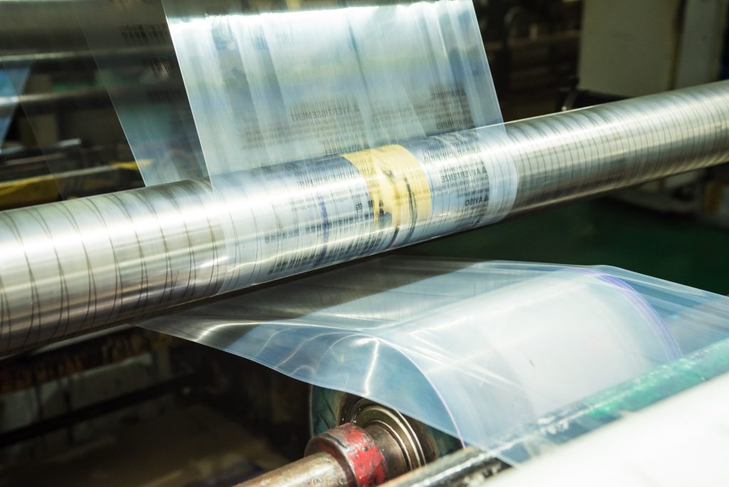 يتمتع البولي إيثيلين بالعديد من المزايا، لكن إنتاجه لا يزال يواجه العديد من التحديات