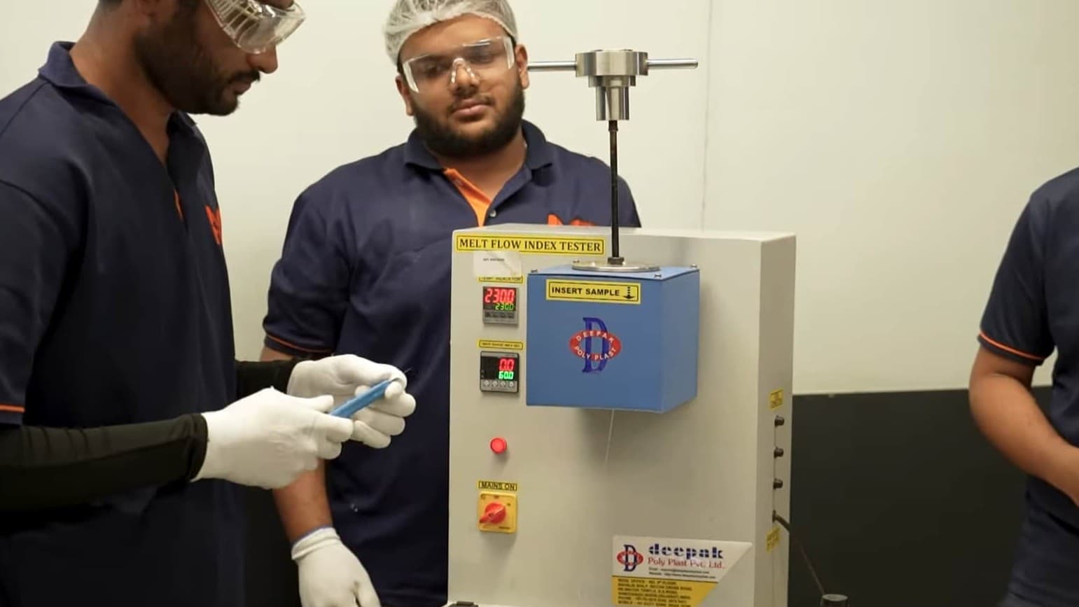 Apply Pressure for Melt Flow Testing