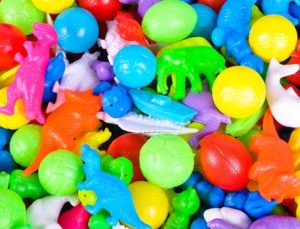 The toys that blow molding brings are often diverse in size and extremely eye-catching designs