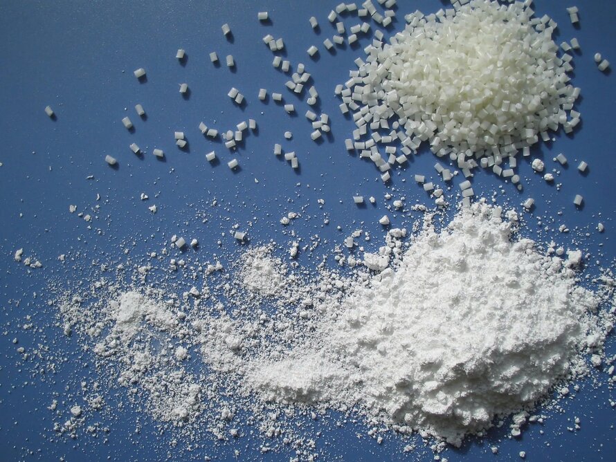 Nucleating agents for plastic