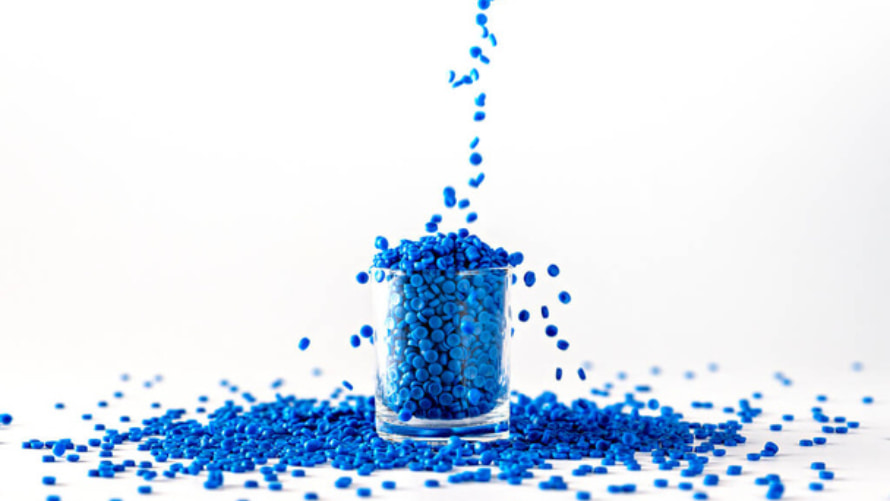 درجة انصهار البولي إيثيلين منخفض الكثافة تتراوح من 105 درجة مئوية إلى 115 درجة مئوية.